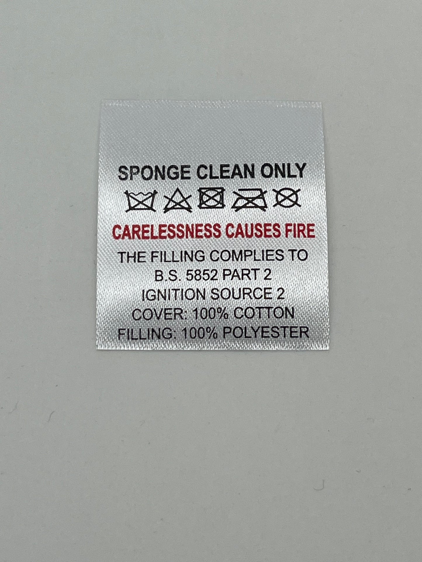 SPONGE CLEAN ONLY – Care Labels B.S 5852