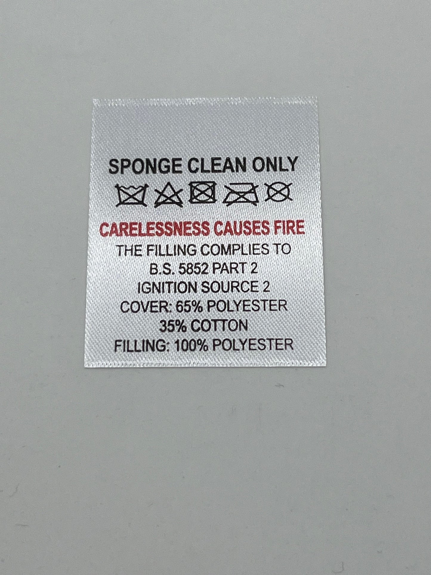 SPONGE CLEAN ONLY – Care Labels B.S 5852