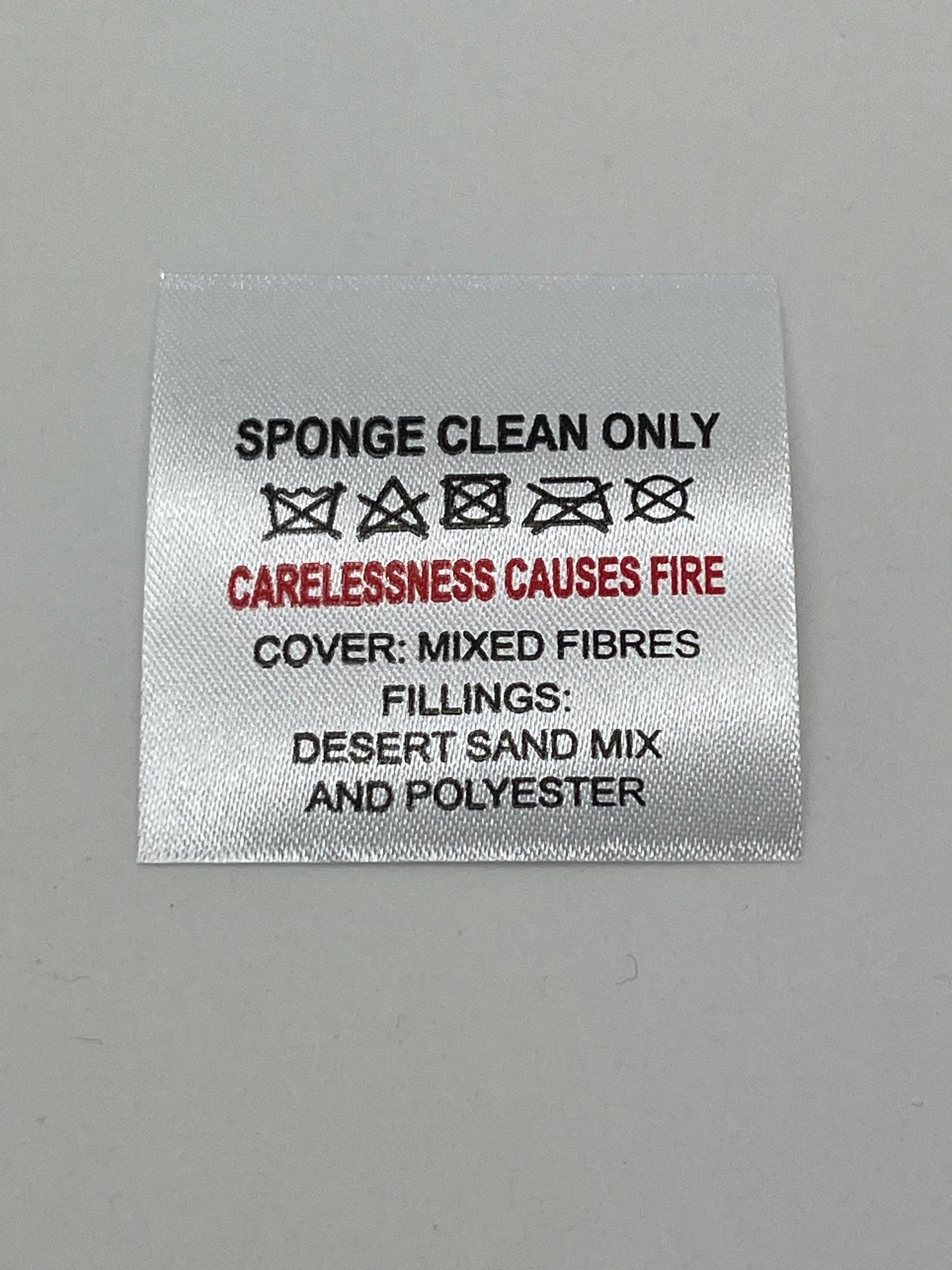 SPONGE CLEAN ONLY – Care Labels B.S 5852
