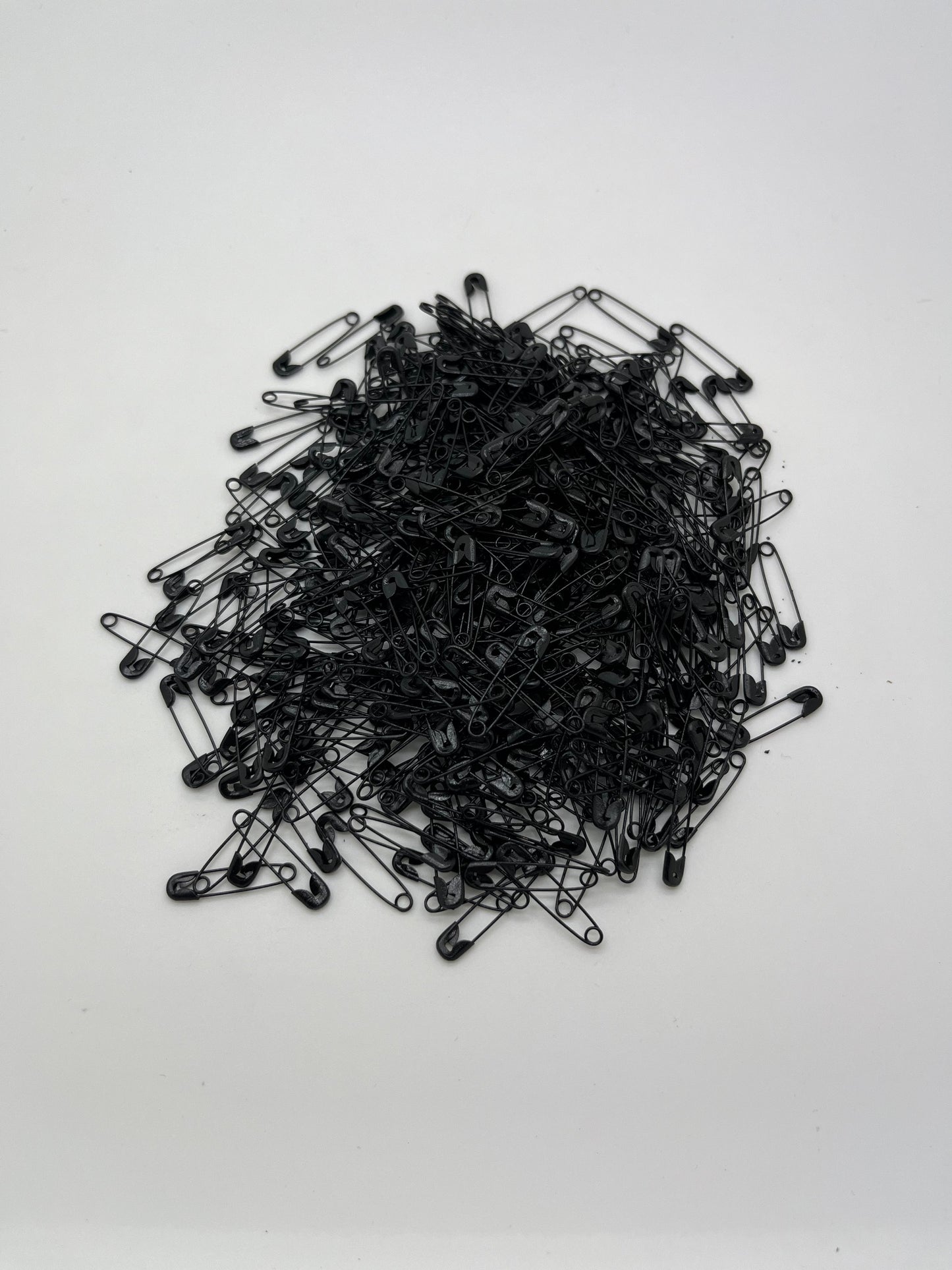 Safety Pins – Gold / Black / Silver