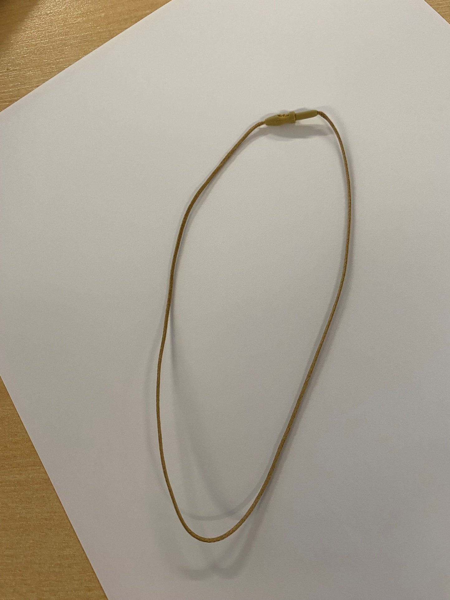 Light brown String & Seal